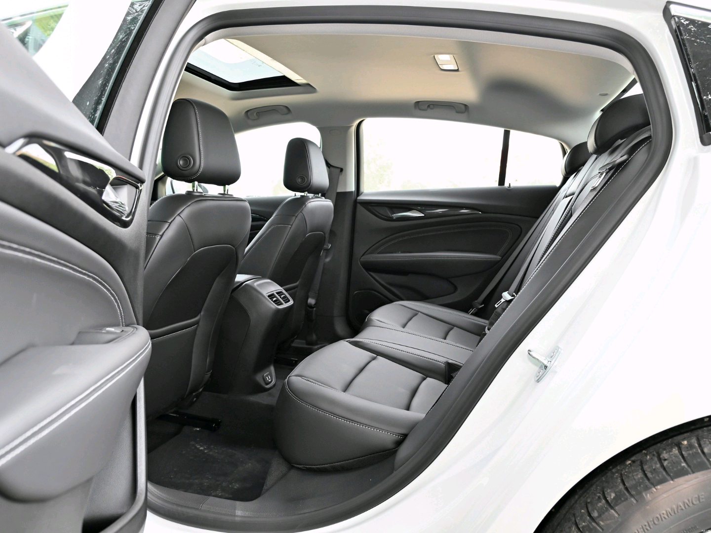 2024 Cool Edition BUICK REGAL 1.5T New Car For Sale