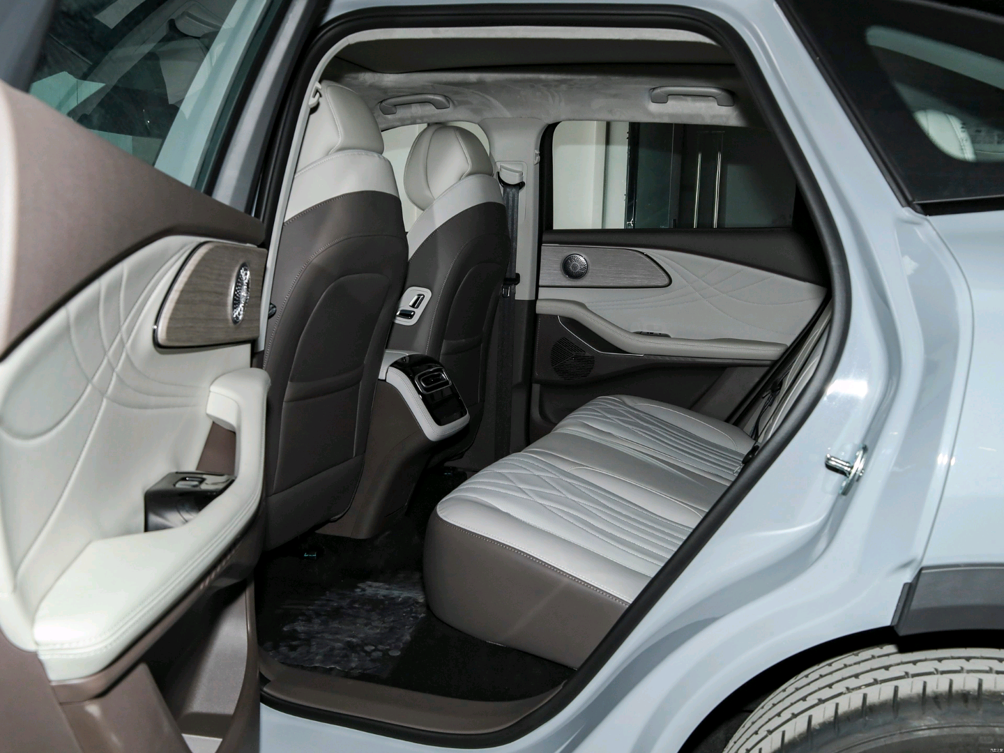 2025 Two-Drive Long-Range EXEED C-DM 1.5T Brand New Car For Sale