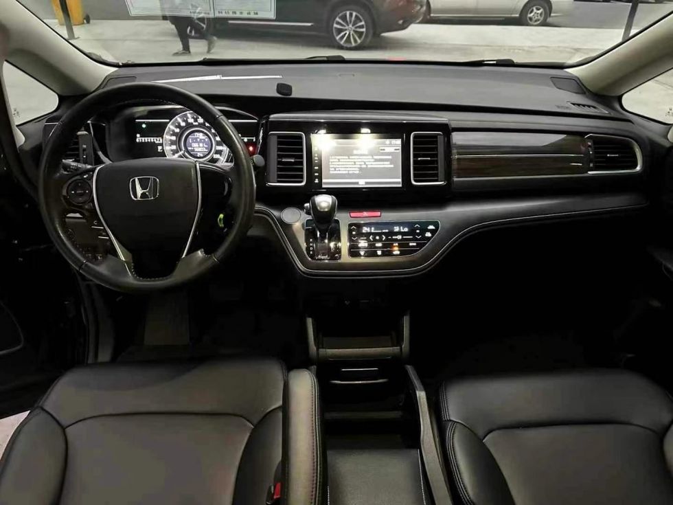 2018 Classic Edition Honda Elysion 2.4L Used Car For Sale