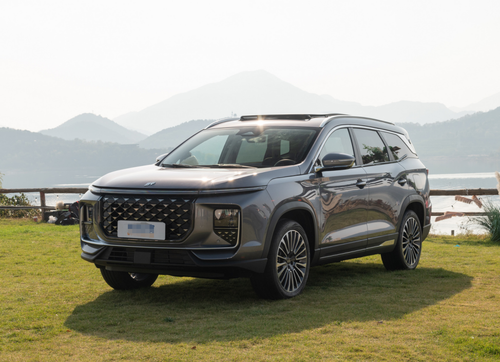 2024 Deluxe Style Shanhai L9 Pro 1.5T Brand New Car For Sale