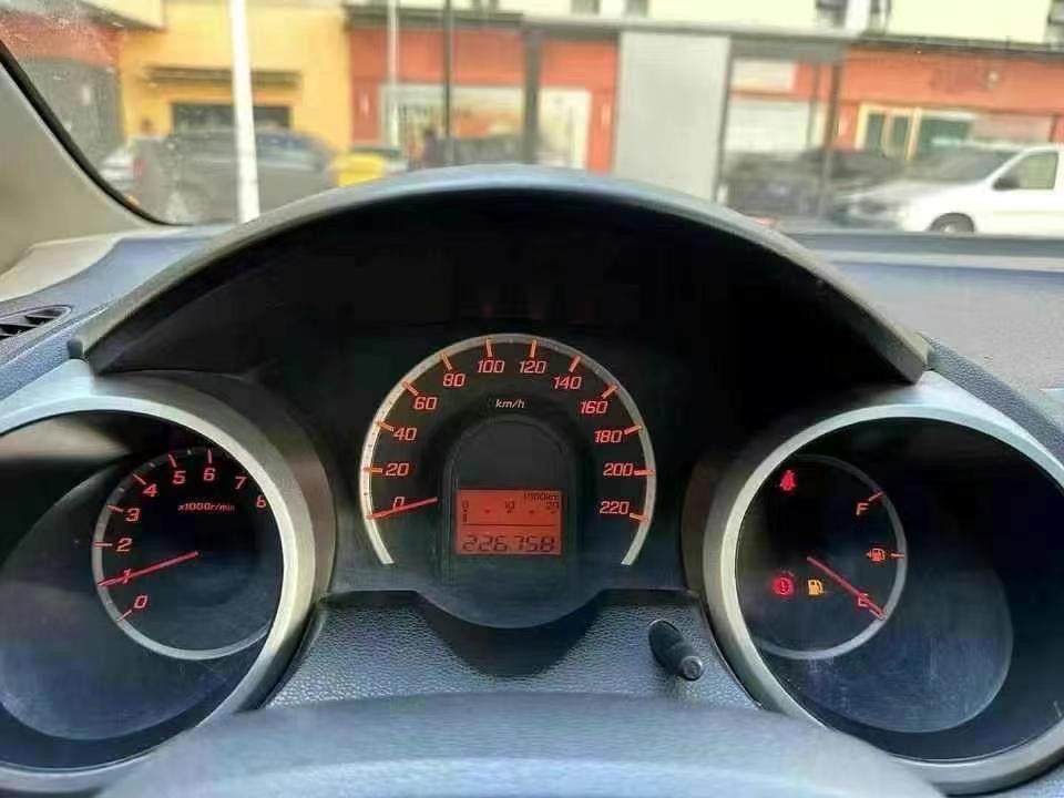 2011 High-End Version Honda Fit 1.5L Used Car For Sale