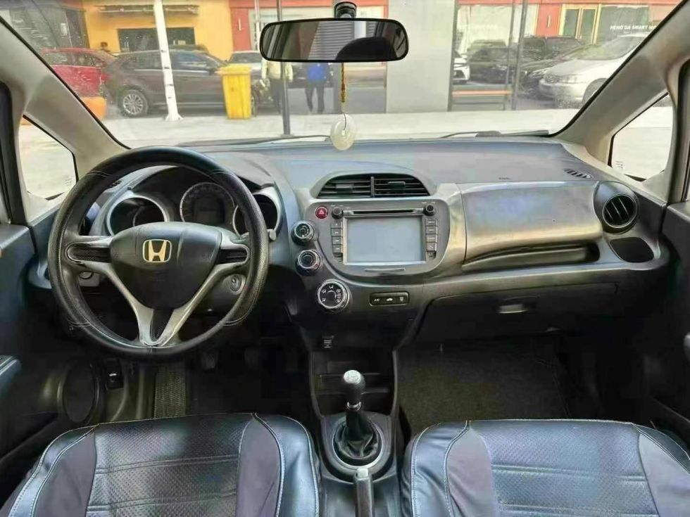 2011 High-End Version Honda Fit 1.5L Used Car For Sale