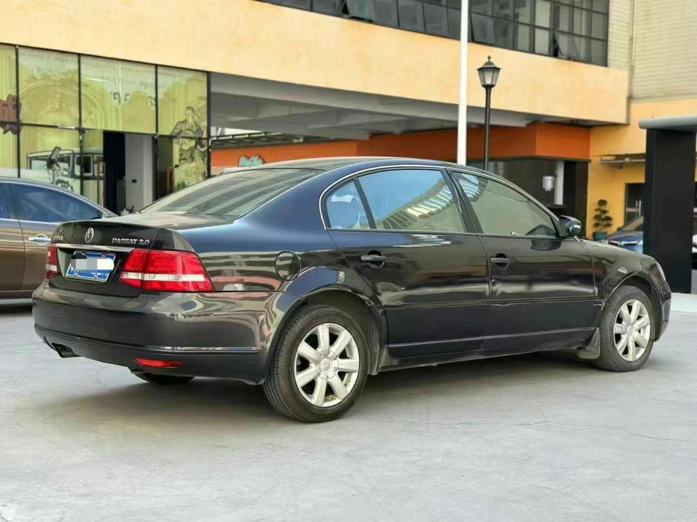 2010 Automatic Version Volkswagen Passat 1.8T Used Car For Sale