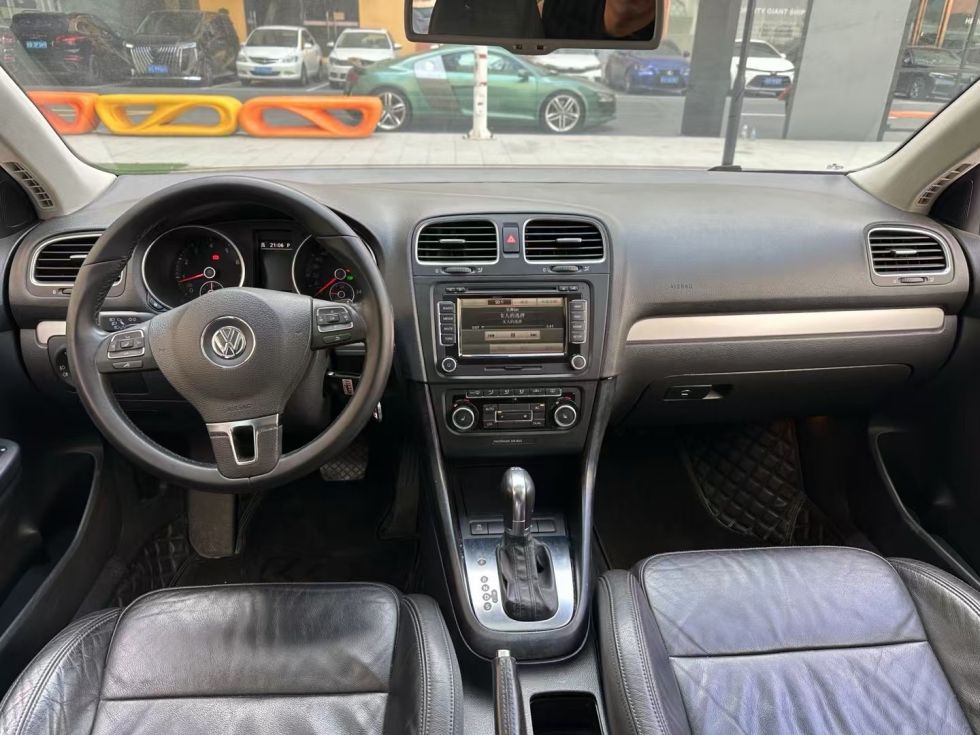 2012 Deluxe Style Volkswagen golf 1.4T Second Hand Car For Sale