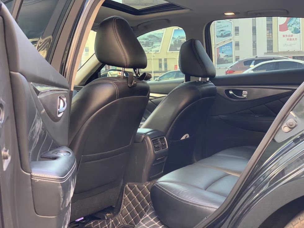 2015 Classic Edition INFINITI Q50L 2.0T Second Hand Car For Sale
