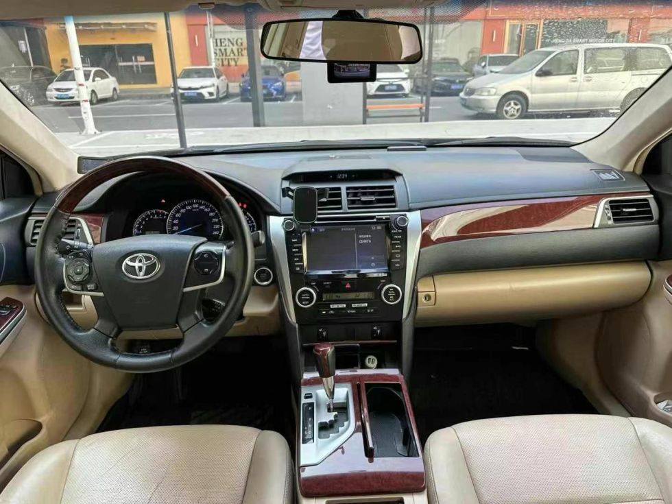 2014 Luxury Type Toyota camry 2.5L Used Car For Sale