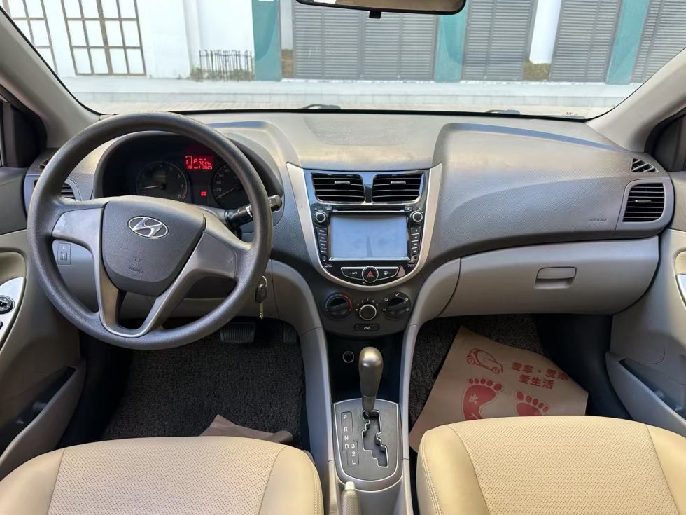 2014 Smart Edition Beijing-Hyundai VERNA 1.4L Used Car For Sale