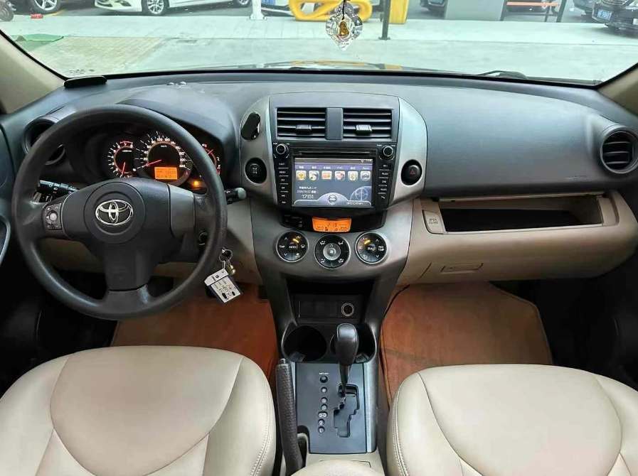 2011 FWD Toyota RAV4 2.0L Used Car For Sale