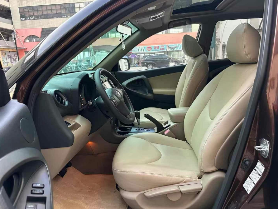 2011 FWD Toyota RAV4 2.0L Used Car For Sale