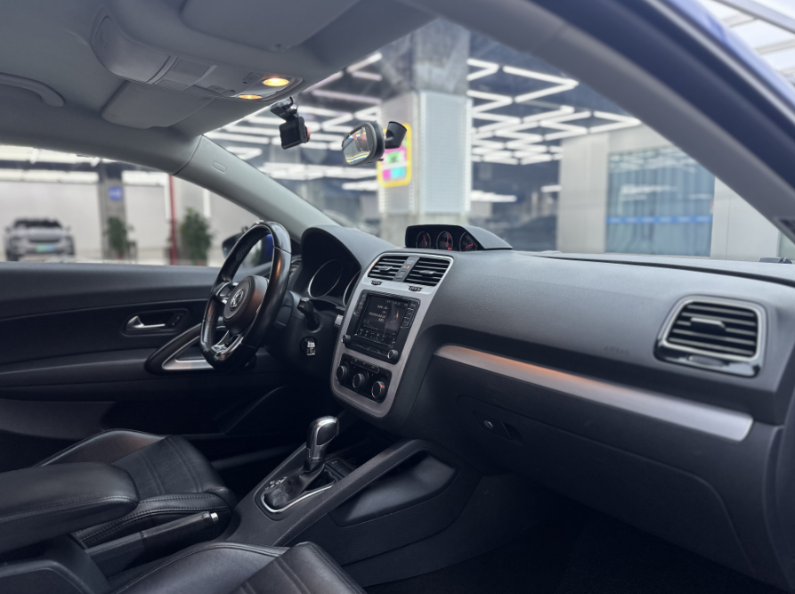 2011 Fashion Style Volkswagen Scirocco 2.0T Used Car For Sale