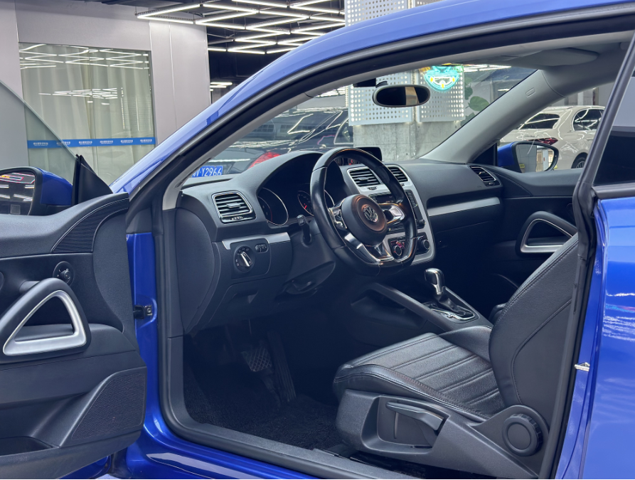 2011 Fashion Style Volkswagen Scirocco 2.0T Used Car For Sale