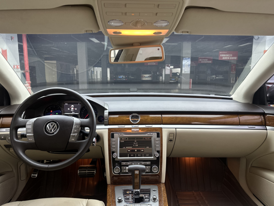 2012 Sedan Volkswagen Phaeton 3.0L Used Car For Sale