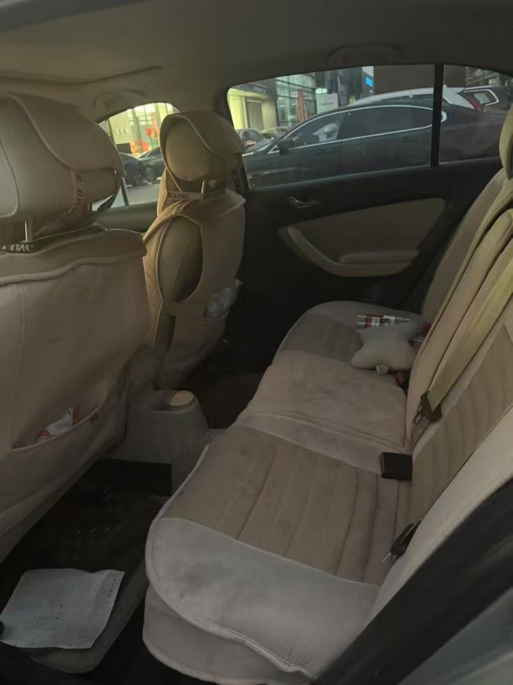 2010 Auto Version Volkswagen Lavida 1.6L Used Car For Sale