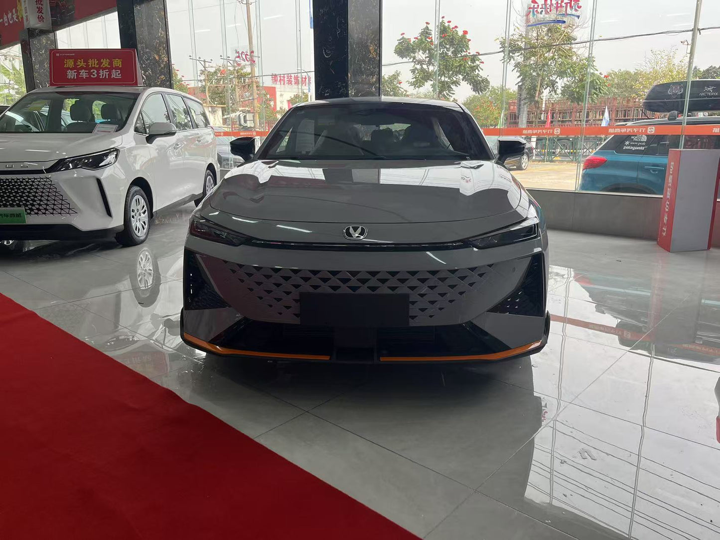 2024 Premium Sport Edition Changan UNI-v 1.5T New Car For Sale