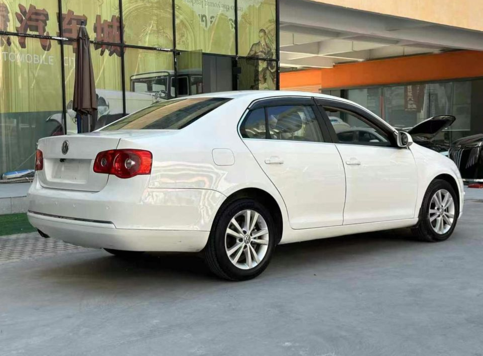 2011 Automatic Volkswagen sagitar 1.4T Used Car For Sale