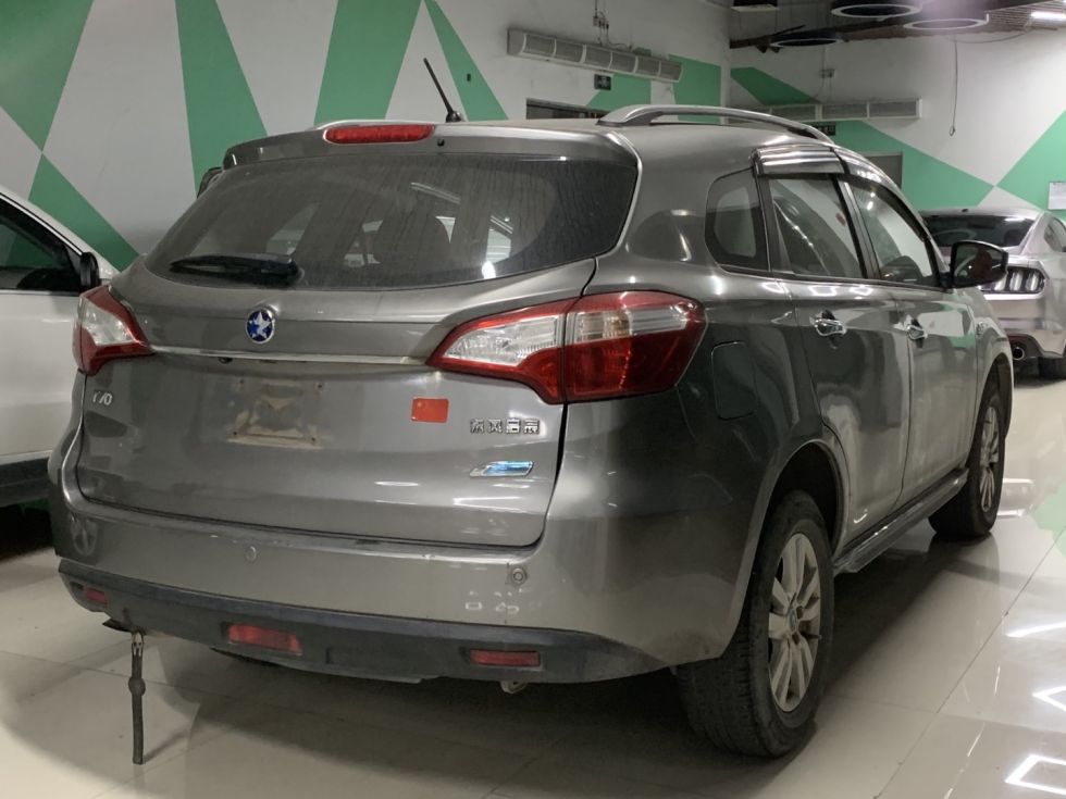 2017 Automatic Two-drive Version VenuciaT70 2.0L Used Car For Sale
