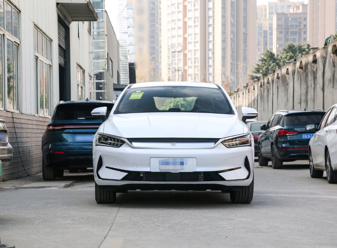 2023 Travel Edition BYD QIN PLUS 1.35L EV 510KM Brand New Car For Sale