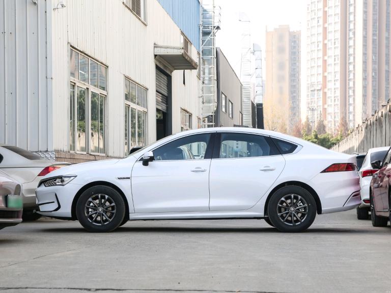 2023 Travel Edition BYD QIN PLUS 1.35L EV 510KM Brand New Car For Sale
