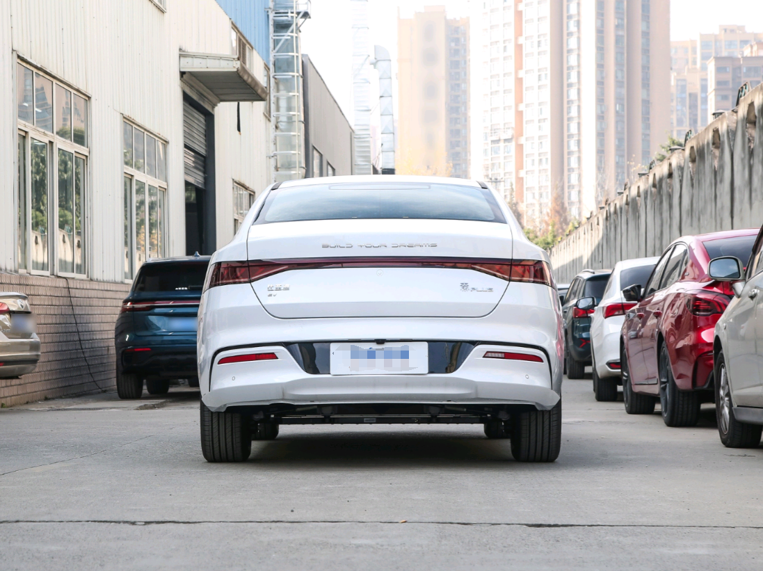 2023 Travel Edition BYD QIN PLUS 1.35L EV 510KM Brand New Car For Sale