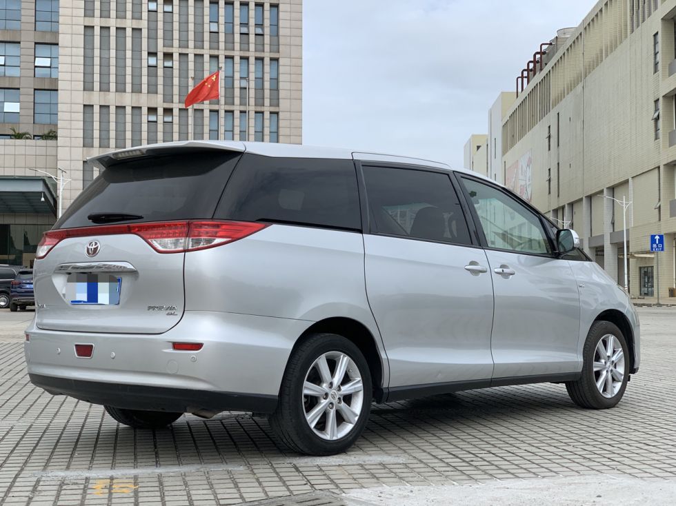 2009 Seven-Seater Toyota Previa 2.4L Used Car For Sale
