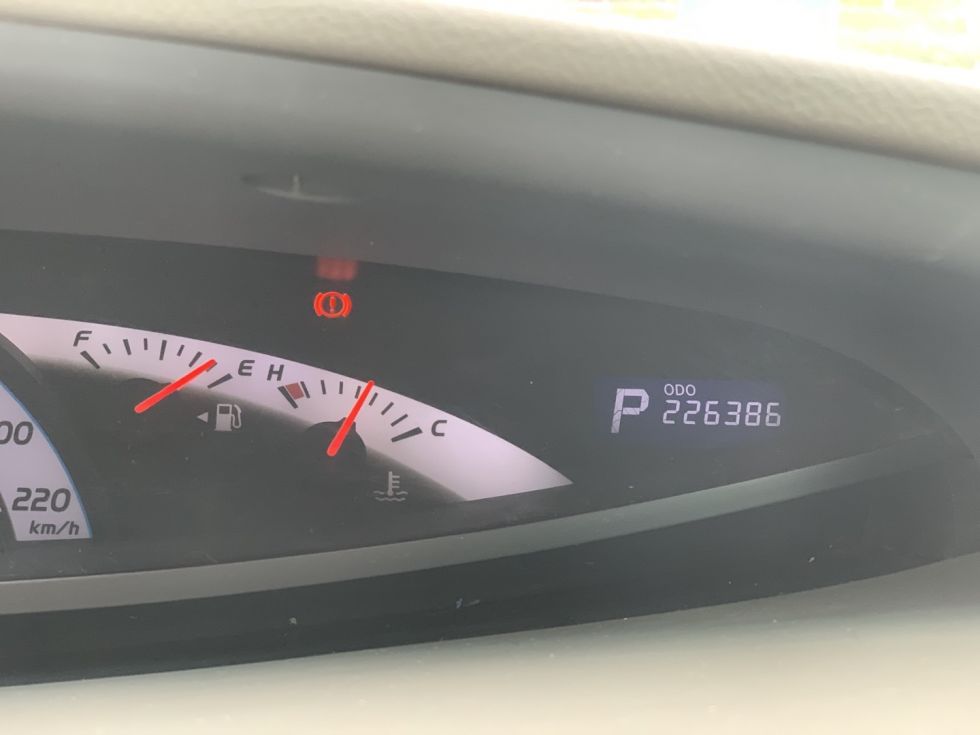 2009 Seven-Seater Toyota Previa 2.4L Used Car For Sale