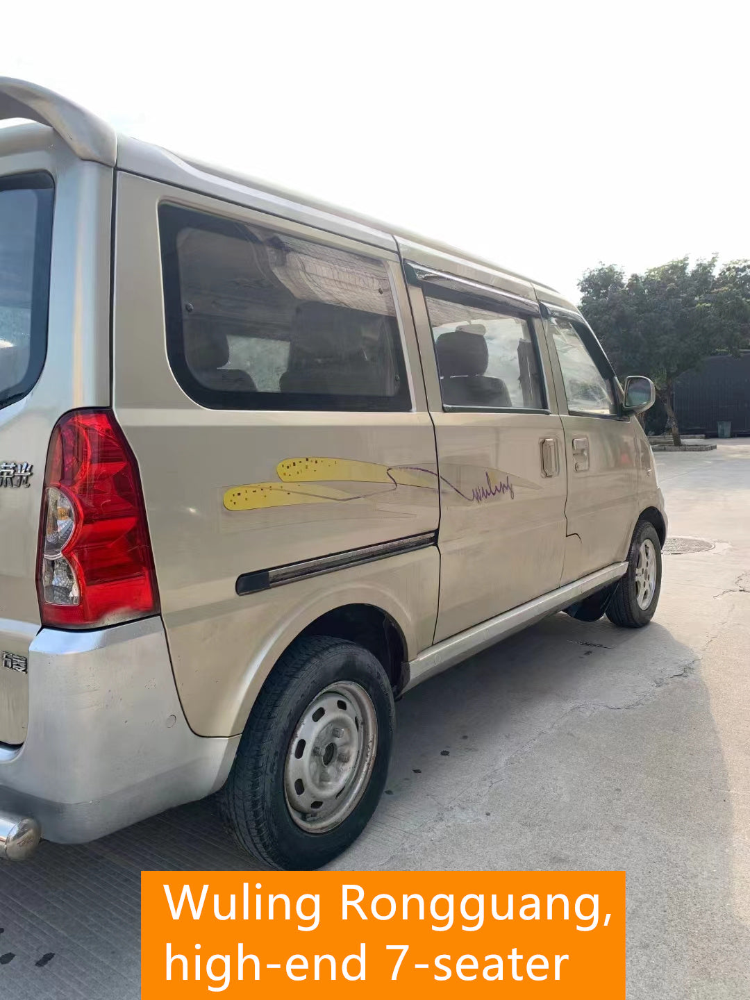 Wholesale 2014 Wuling Hongguang 1.2L high-end 7-seater minibus gasoline vehicles taxi driving school online car-hailing