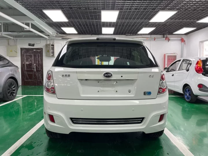 Best price 2016 BYD E6 MPV used car buy second hand ev electric vehicles cheap cars