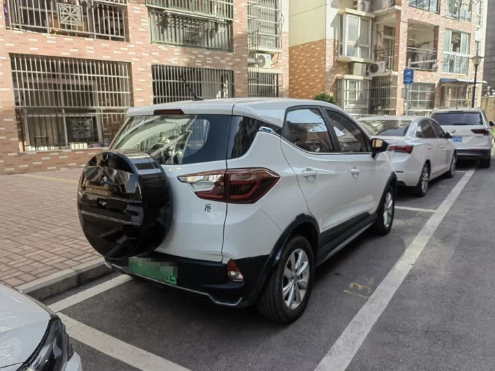 Best price 2018 byd yuan used car from china second hand ev electric cars