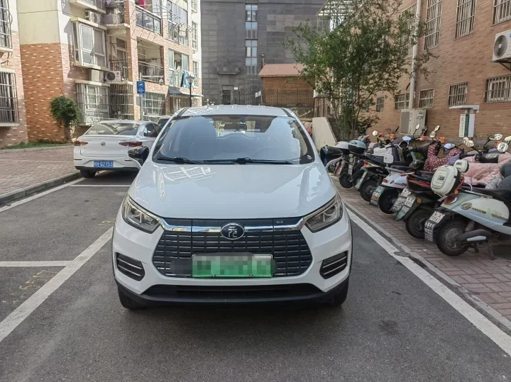 Best price 2018 byd yuan used car from china second hand ev electric cars