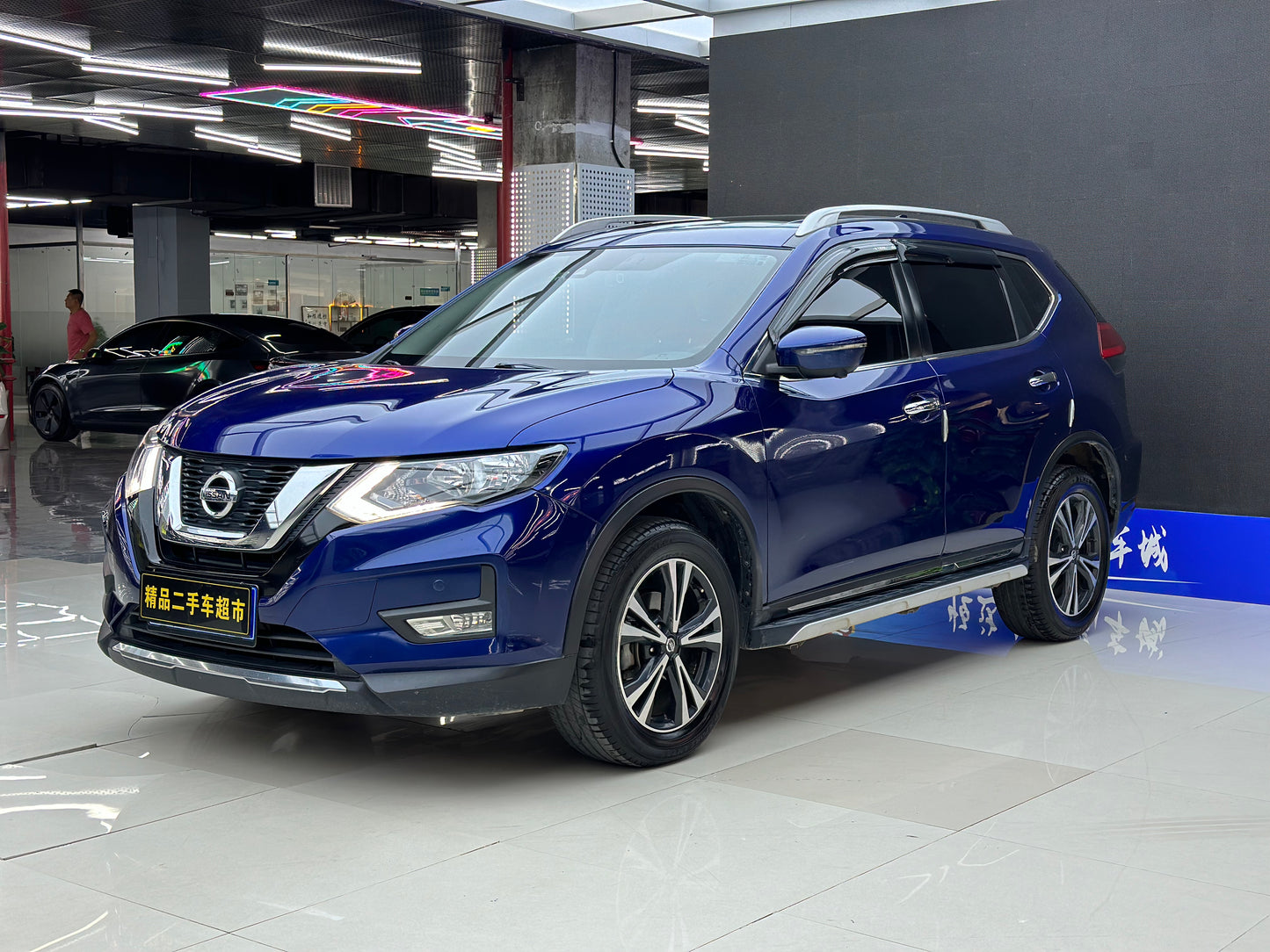 2017 Deluxe Edition Nissan X-TRAIL 2.5T Used Car For Sale