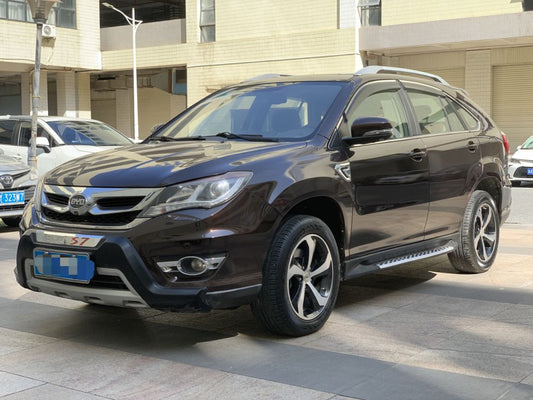 2015 Deluxe Edition BYD S7 2.0T Second Hand Car For Sale