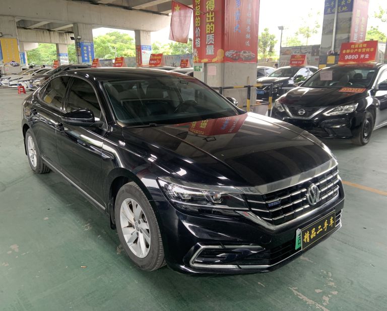 2021 Popular Type Volkswagen Passat PHEV 1.4T Used Car For Sale