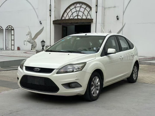 2013 Compact Car Ford Focus 1.8T Used Car For Sale