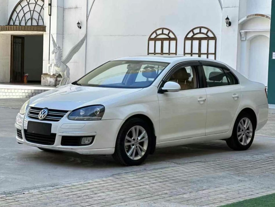 2011 Automatic Volkswagen sagitar 1.4T Used Car For Sale
