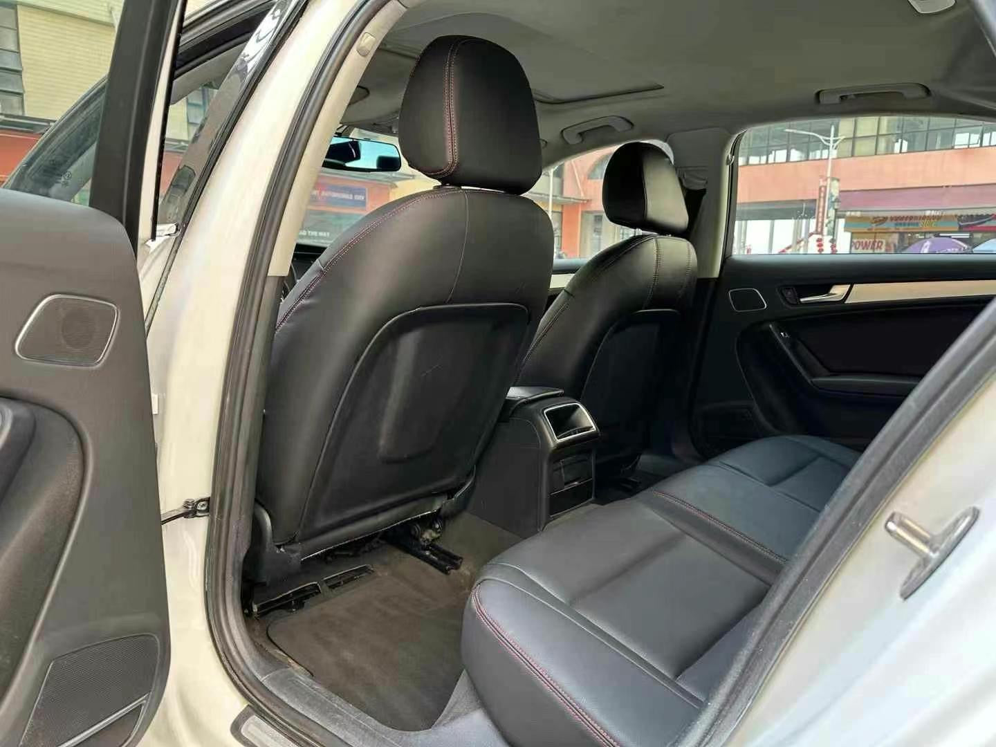 2013 Deluxe Type Audi A4 2.0T Used Car For Sale