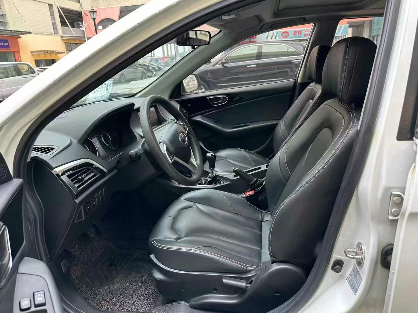 2016 Popular Style Soueast V5Lingzhi 1.5T Used Car For Sale