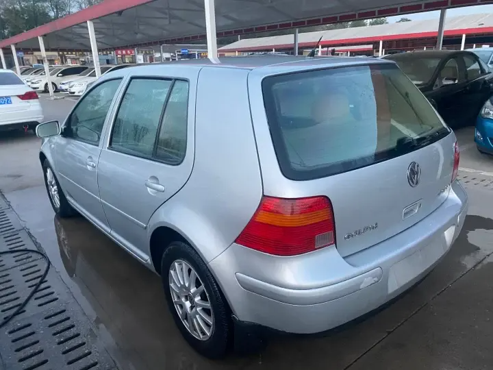 best price 2005 vw volkswagen golf 1.6L manual transmission used car second hand vehicles cheap cars