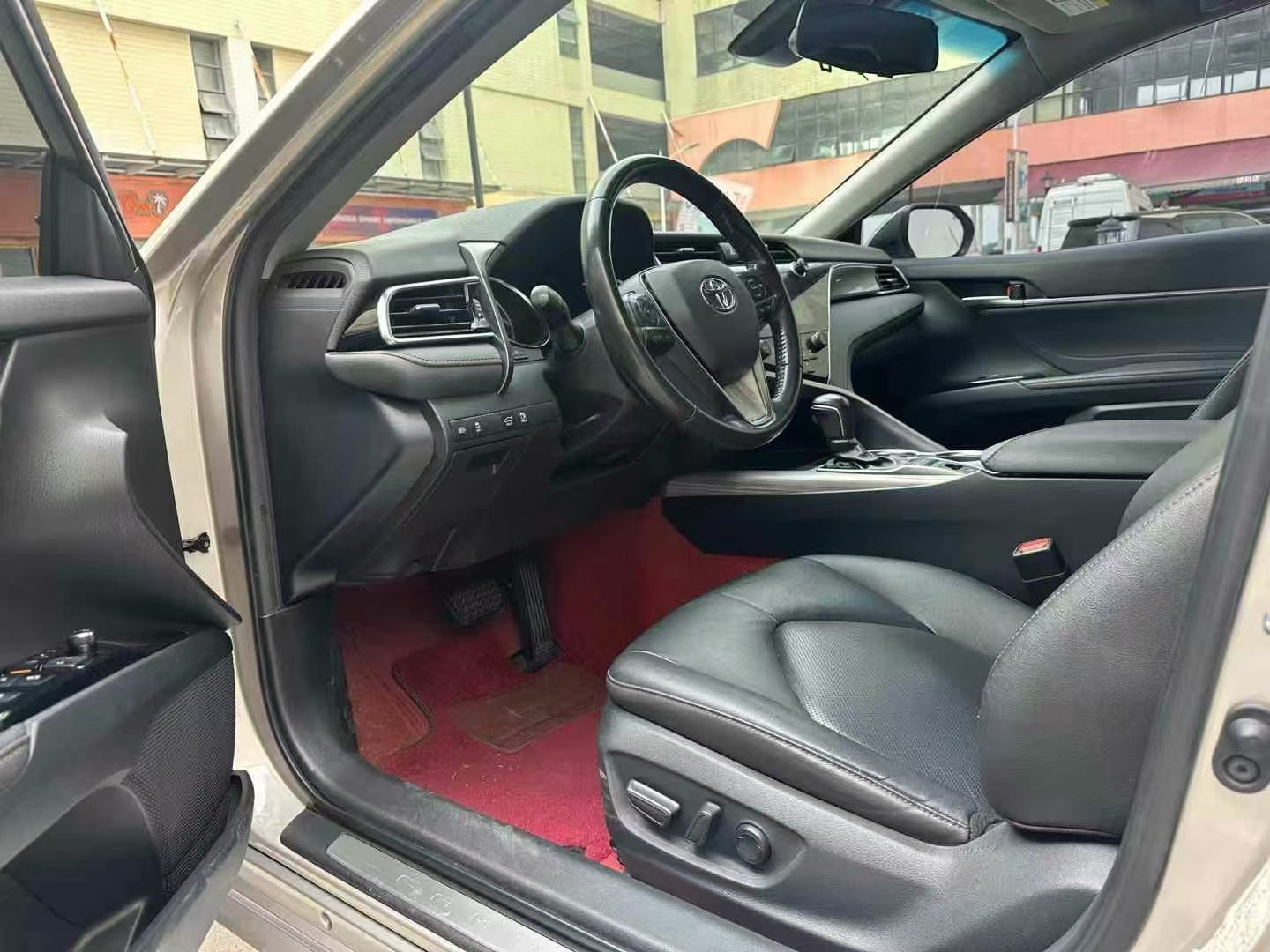 2019 Deluxe Edition Toyota Camry 2.5T Used Car For Sale