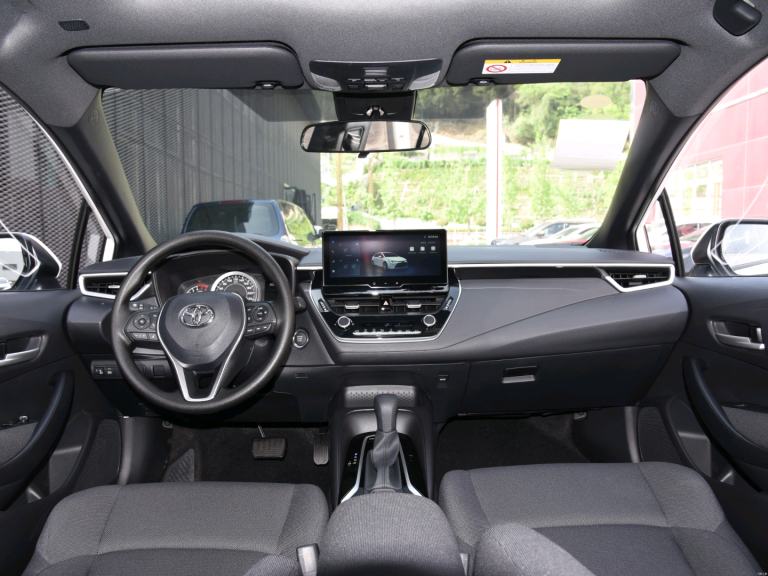 2024 Deluxe Edition Toyota levin 185T CVT 1.2T Brand New Car For Sale